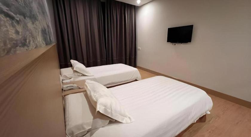 D Arc Hotel Kota Kinabalu Ngoại thất bức ảnh
