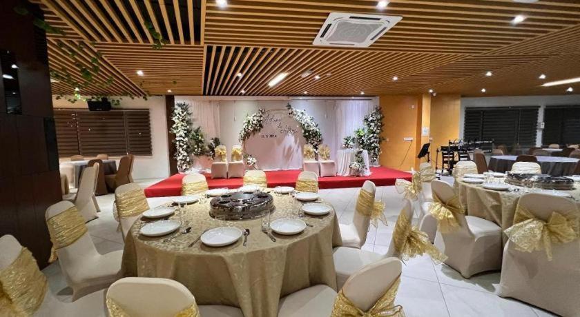 D Arc Hotel Kota Kinabalu Ngoại thất bức ảnh