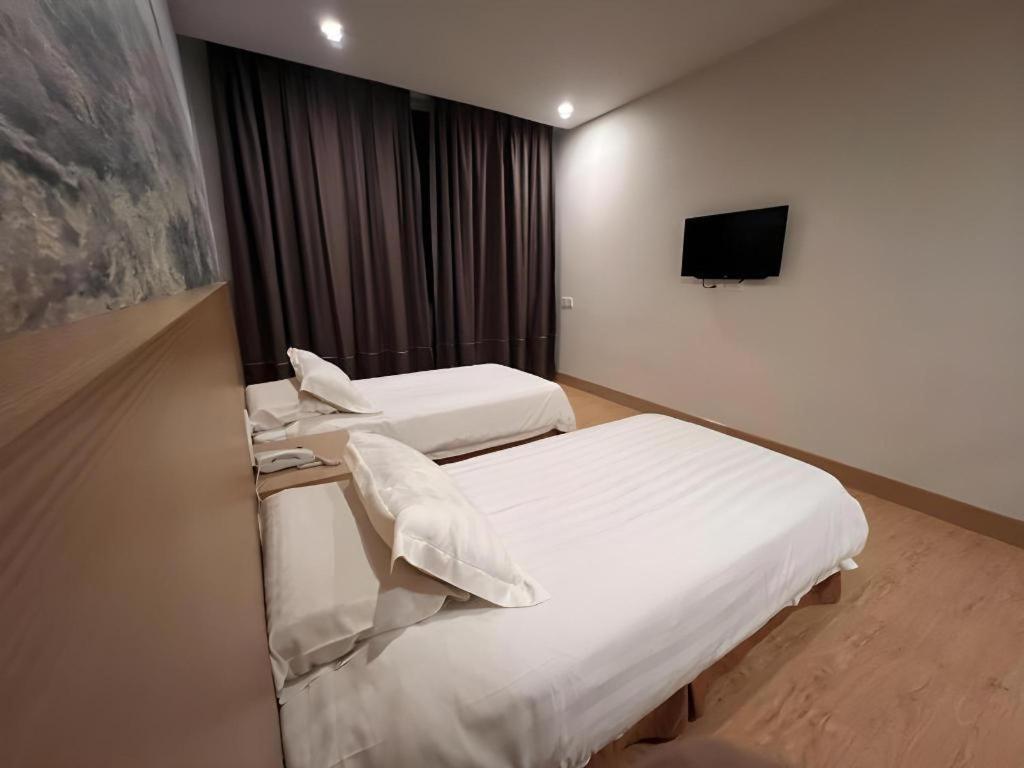 D Arc Hotel Kota Kinabalu Ngoại thất bức ảnh